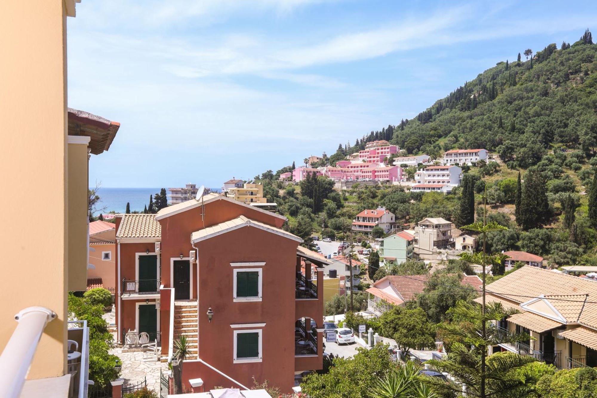 Marina Apartments, Agios Gordios  Extérieur photo
