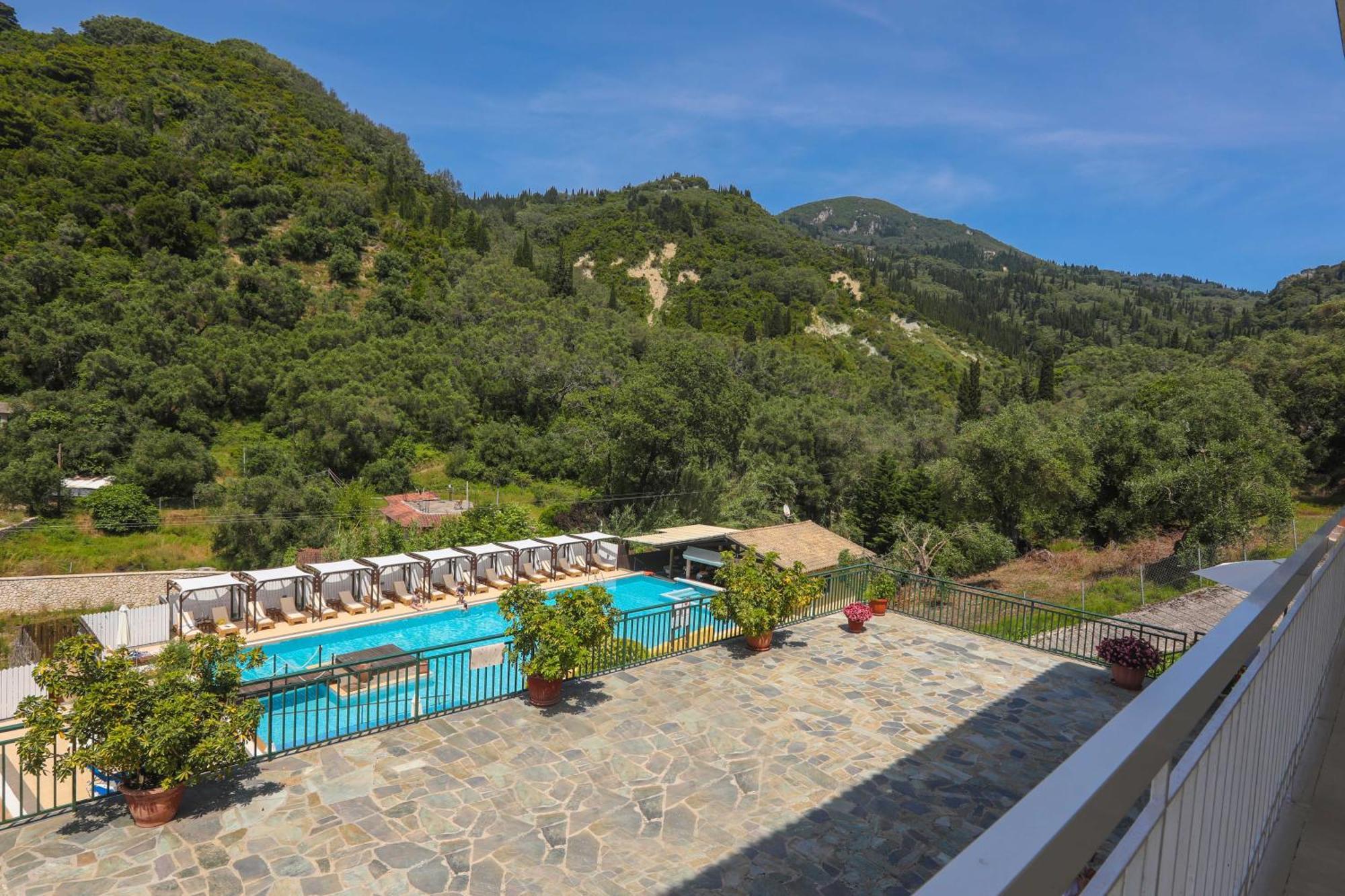 Marina Apartments, Agios Gordios  Extérieur photo