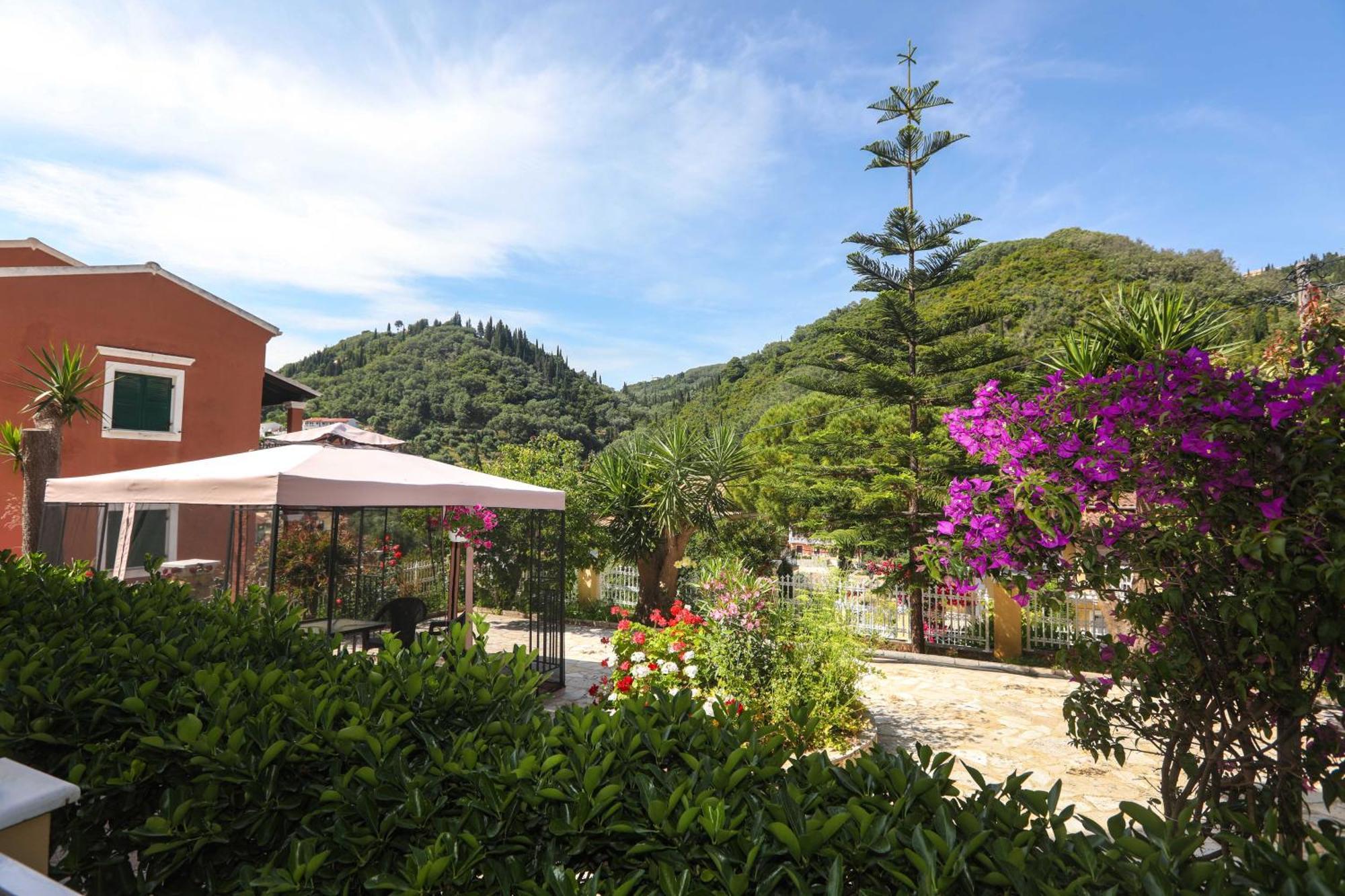 Marina Apartments, Agios Gordios  Extérieur photo