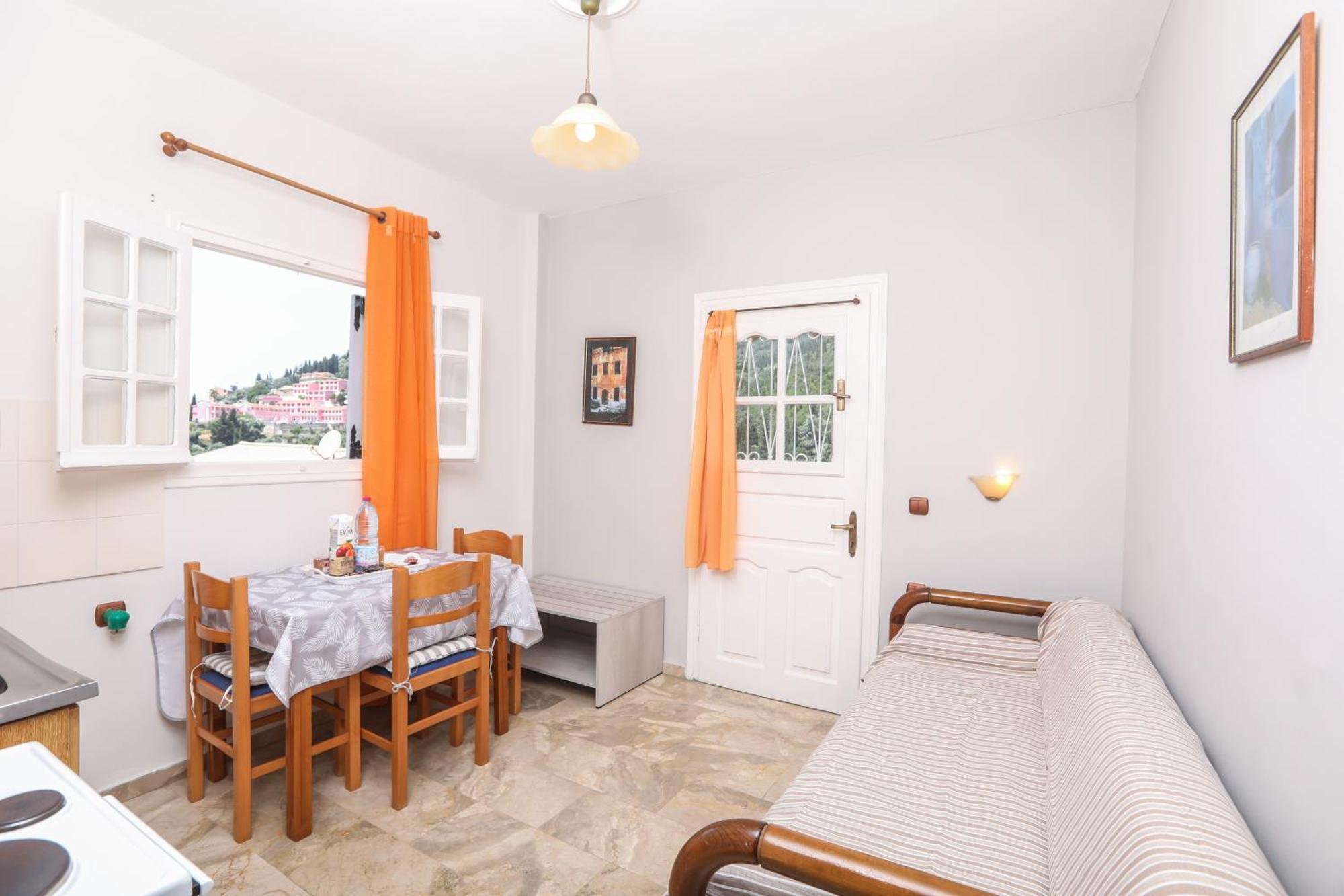 Marina Apartments, Agios Gordios  Extérieur photo