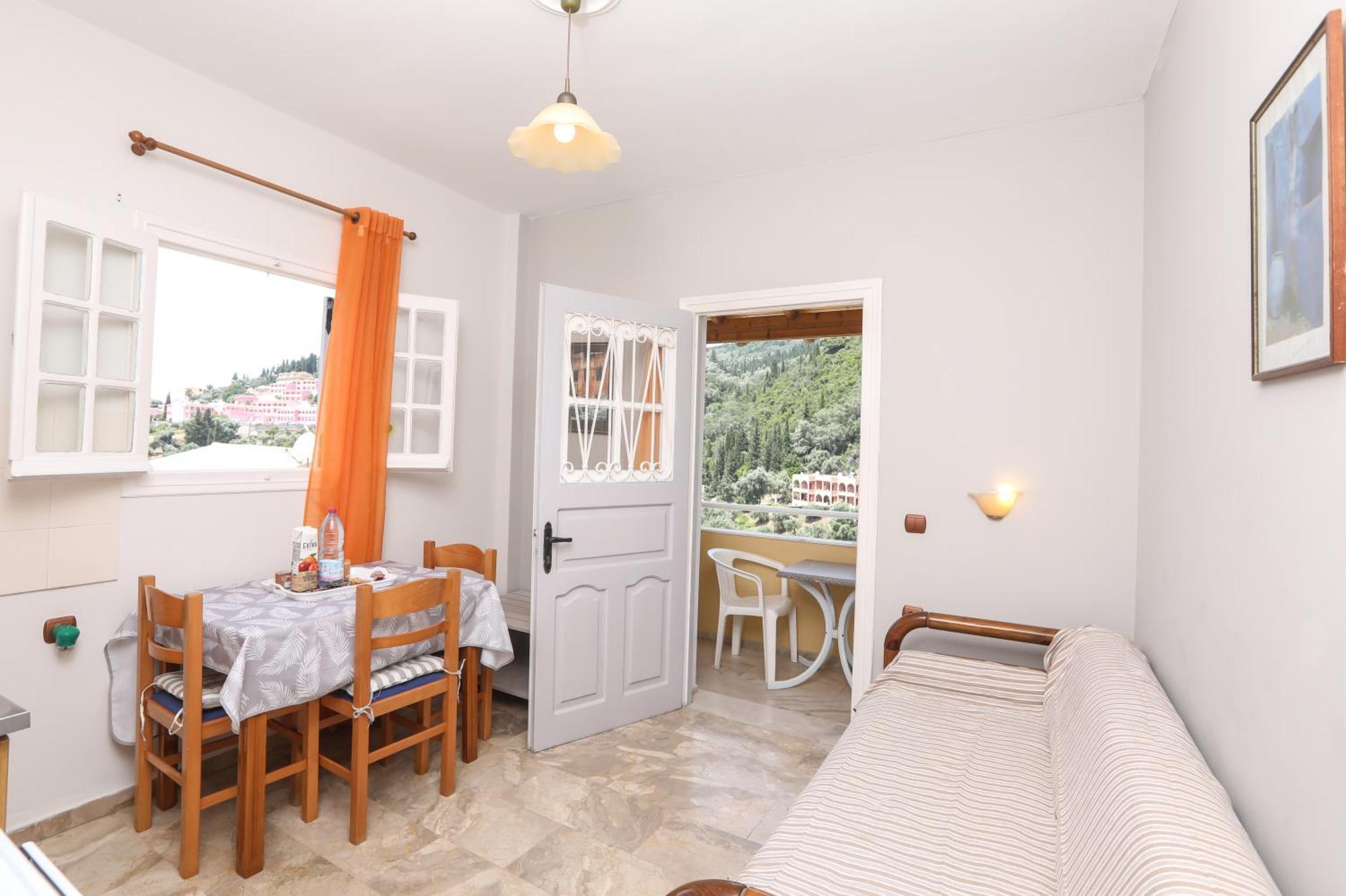 Marina Apartments, Agios Gordios  Extérieur photo