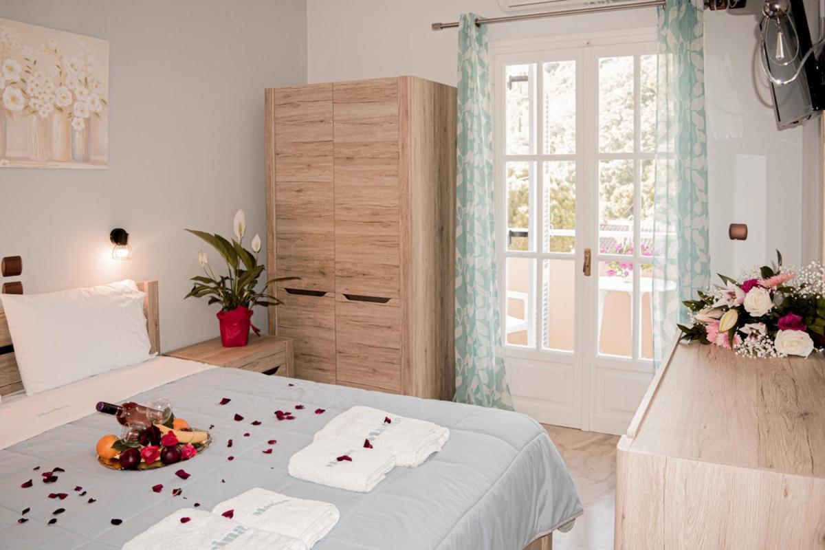 Marina Apartments, Agios Gordios  Extérieur photo