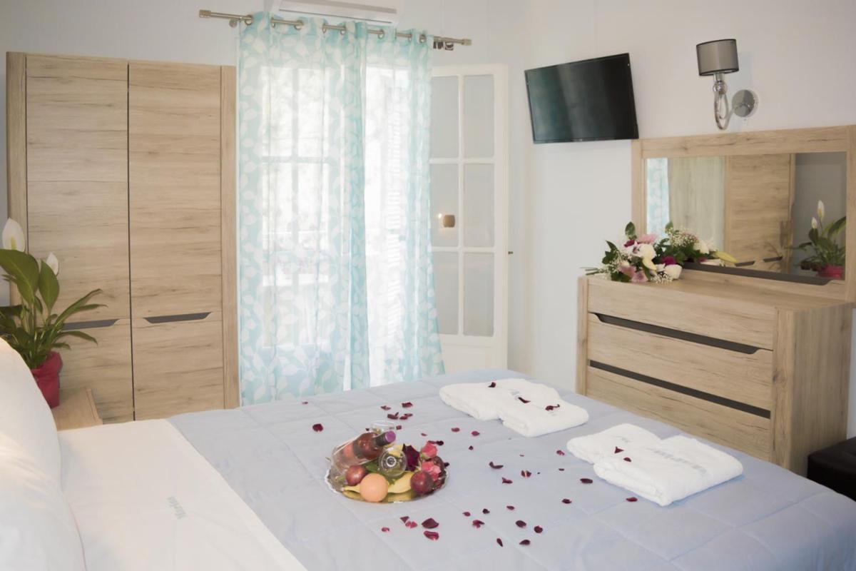 Marina Apartments, Agios Gordios  Extérieur photo