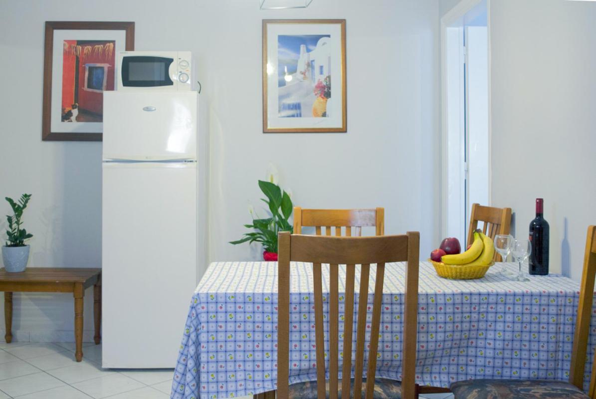 Marina Apartments, Agios Gordios  Extérieur photo