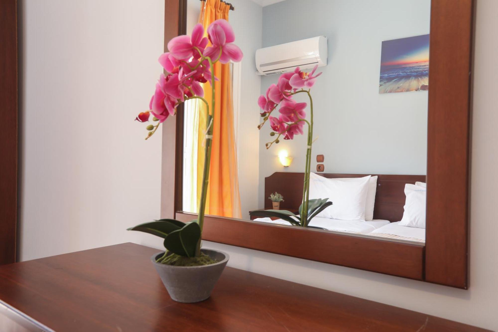 Marina Apartments, Agios Gordios  Extérieur photo