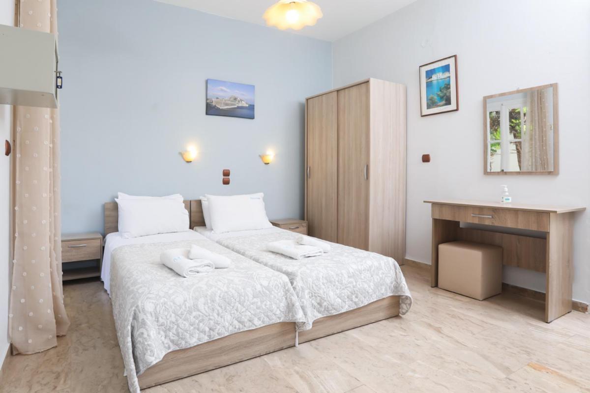 Marina Apartments, Agios Gordios  Extérieur photo