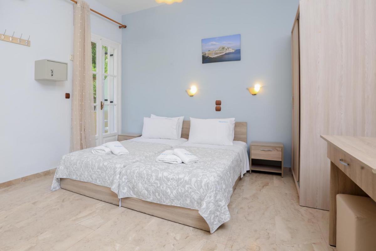 Marina Apartments, Agios Gordios  Extérieur photo