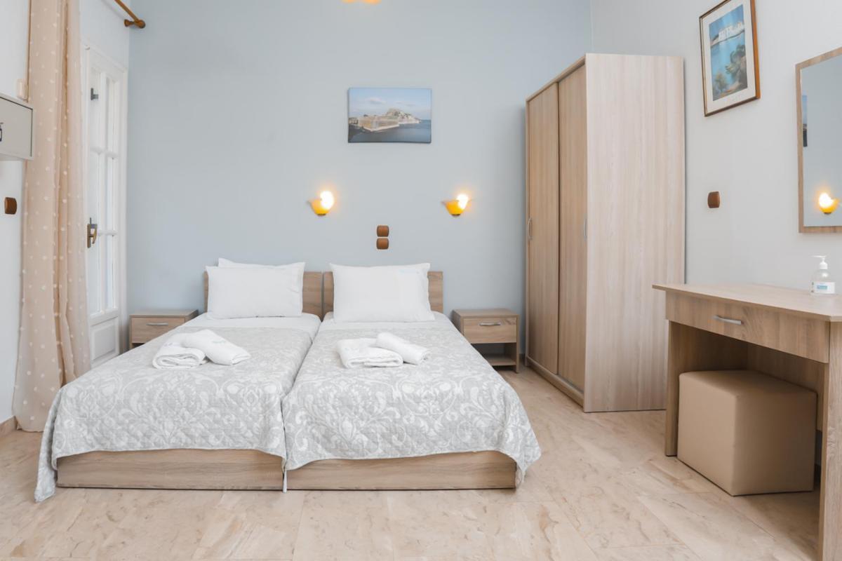 Marina Apartments, Agios Gordios  Extérieur photo